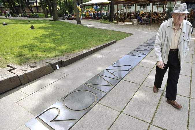 Kaune prasidėjo renginiai, skirti R.Kalantos aukos 40-mečiui