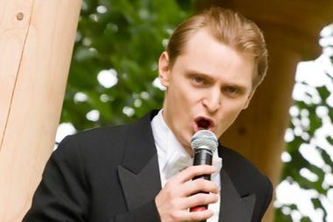 Operos solistas L.Mikalauskas svajojo tapti kunigu