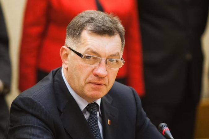 A. Butkevičius: žmogui iš šalies vadovauti Ūkio ministerijai sudėtinga