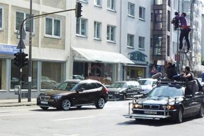 Papracai susekė „BMW X1“
