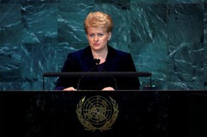 D.Grybauskaitė neturi tvirtos nuomonės dėl ES išmokas buvusiems eurokomisarams