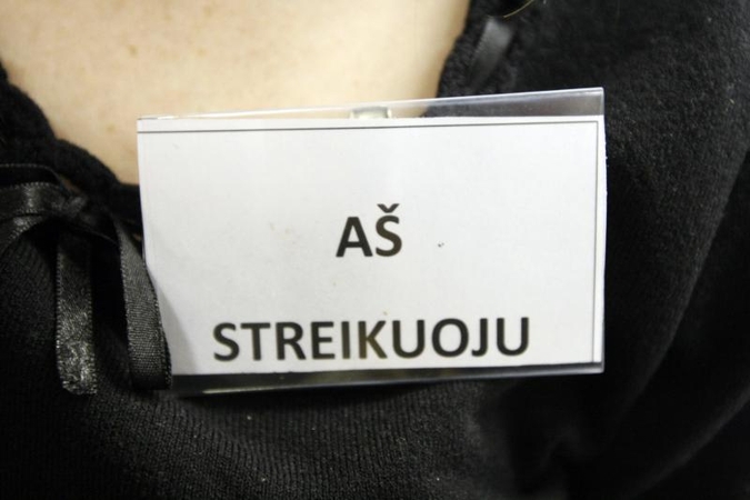 Zarasų rajono mokyklose streikas plečiasi: toliau nevyksta pamokos