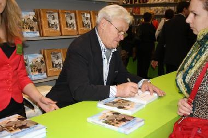 Sėkmingiausia leidyklos „Alma littera“ naujiena - A.Čekuolio knyga 