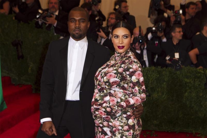 K. Westas kaltinamas neištikimybe K. Kardashian