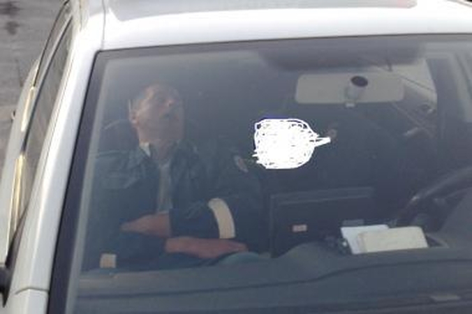 Snaudžiantis policininkas kelia nerimą Prienų gyventojams