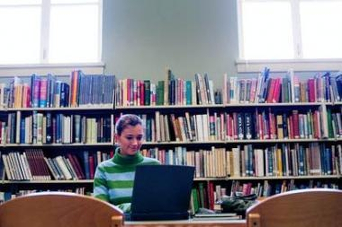 Siekiama, kad Vyriausybės užtikrintų prieinamas paskolas studentams 