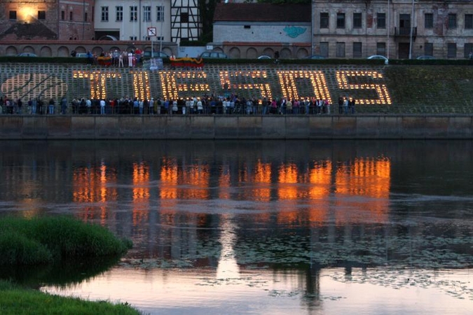 Nemuno krantinėje sužibo „Tiesos“ žvakutės