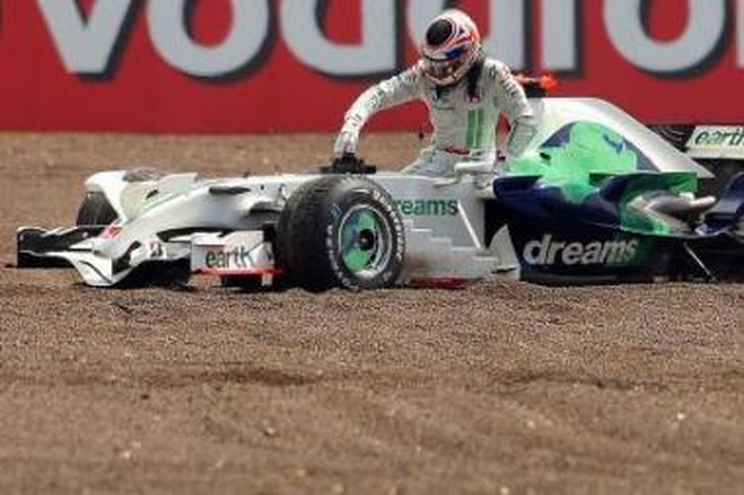 "Honda" traukiasi iš "Formulės-1"