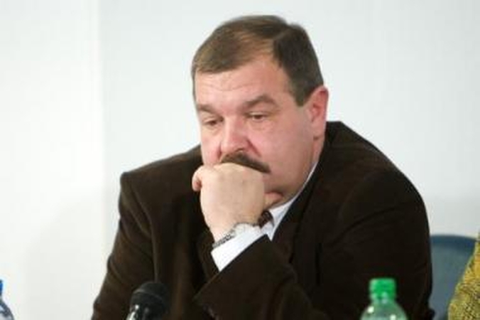 Valdžiai duotas mėnesis