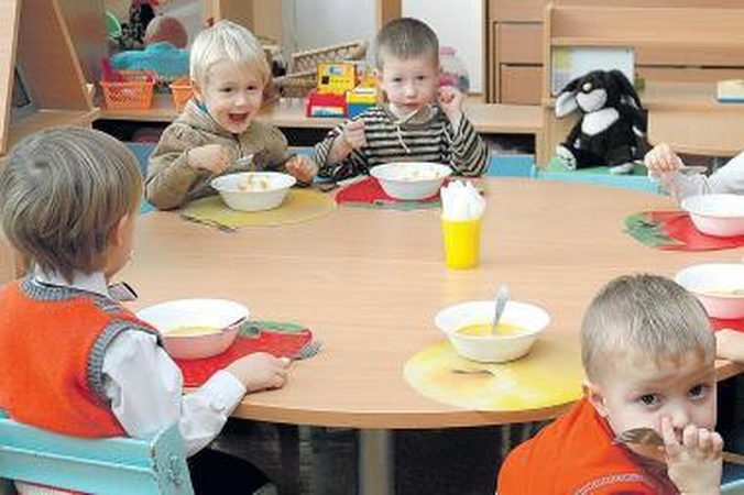 Tėvai už darželinukus mokės daugiau