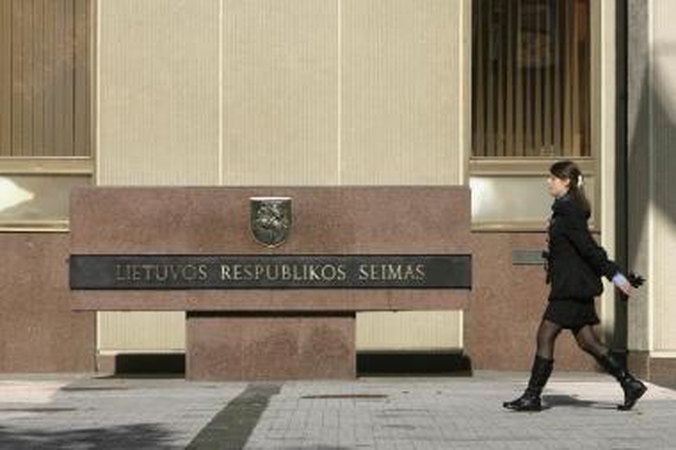Į Seimą veržiasi beturčiai