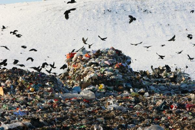 Šiukšlių rūšiavimas: sąvartynuose supūdyti milijonai