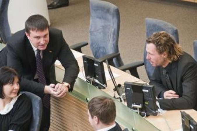 Politinė temperatūra dėl apkaltų kyla