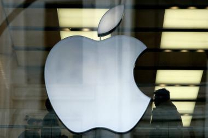 „Apple“ aplenkė programinės įrangos milžiną „Microsoft“