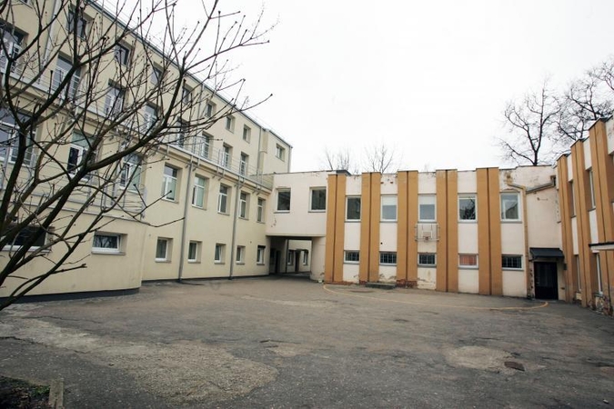 Priklausomybės ligų centras: gydyti ar blaivinti?