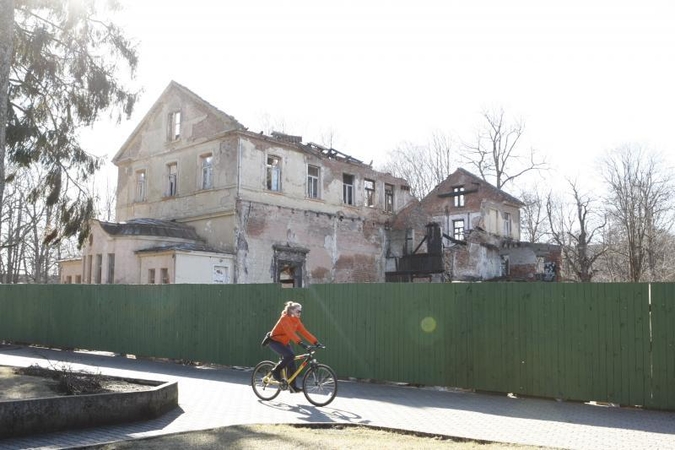 Dėl Palangos kurhauzo G.Jacka parduos savo namą   
