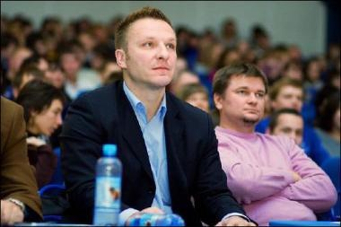 Specialistas: SKA trenerių štabe D.Kasparaitis rūpinasi gynėjais.