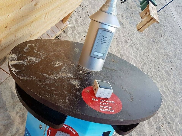 Neįgaliųjų paplūdimyje vandalai išrovė stotelę