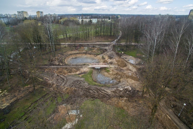 Dainavos parkas virto didžiule statybų aikštele